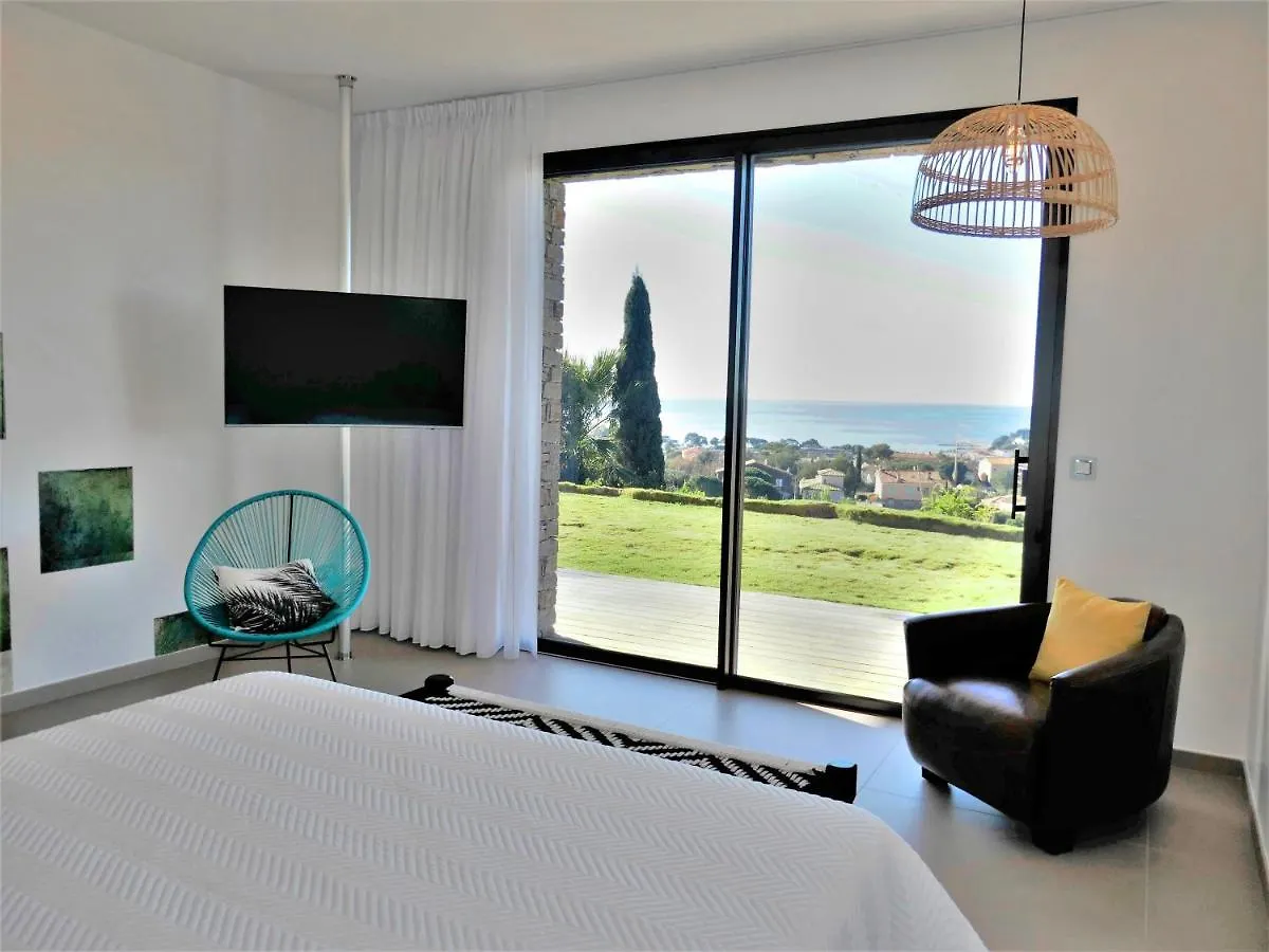 Appartement Regard-Sur-Mer 165M2 4Ch Vue Mer Piscine Carqueiranne Apartment