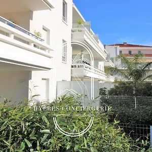 Au Bout De La Rue La Mer- T3 Jardin/piscine Parking/wifi Carqueiranne